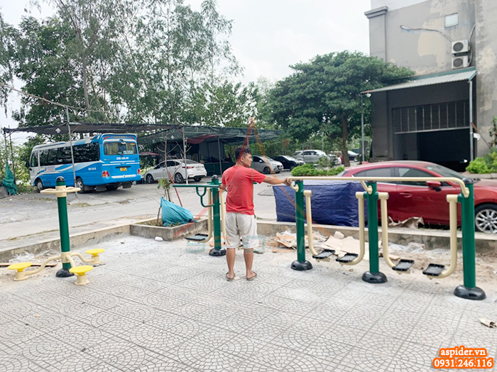 Lắp đặt thiết bị tập thể dục ngoài trời cho khu dân cư tại Hà Đông, Hà Nội